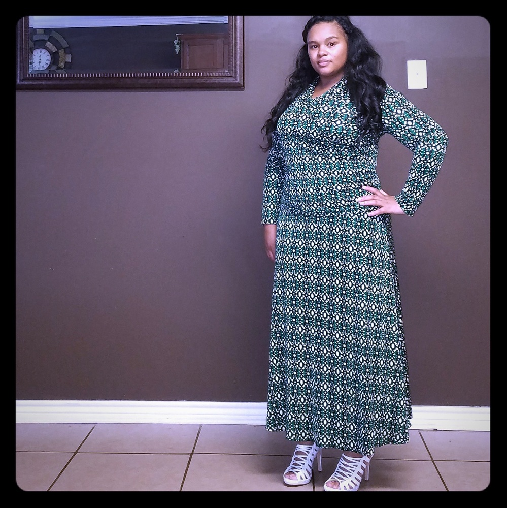 Josephine Chaus green polka dot skirt set